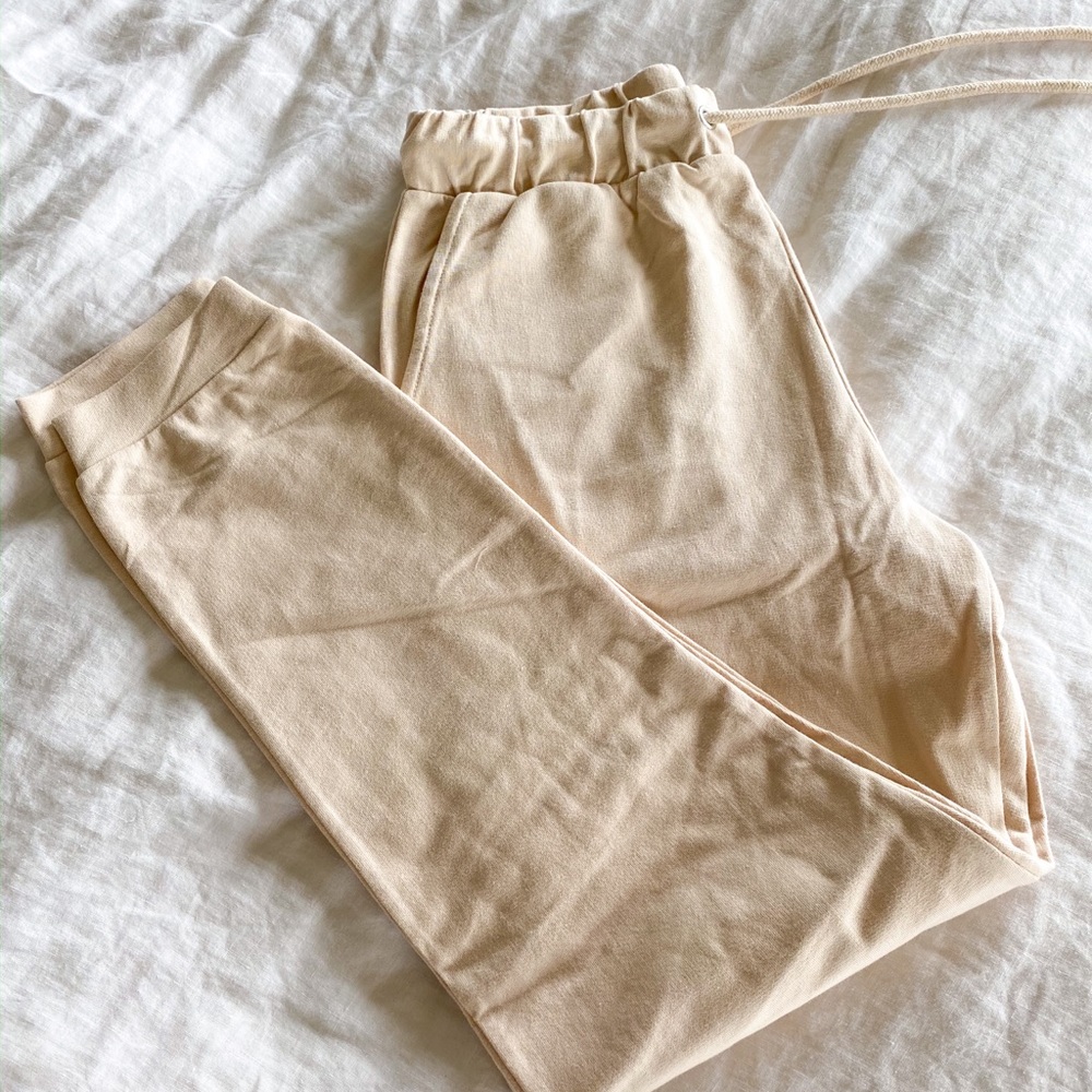 Nude Trendy Sweatpants